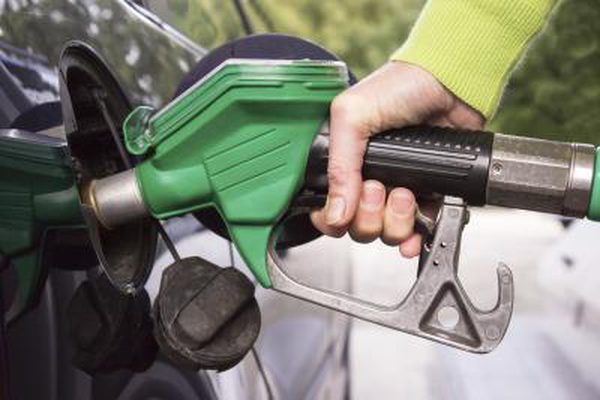Что произойдет, если вы введете неправильный газ в автомобиль?