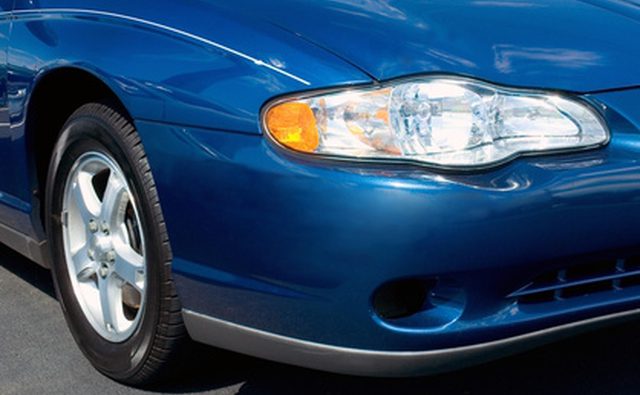 Передний угол бампера является основной областью повреждения на любом автомобиле.